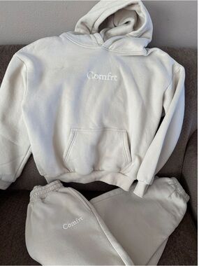 Comfrt Embroidered Cream Hoodie & Sweatpants Set